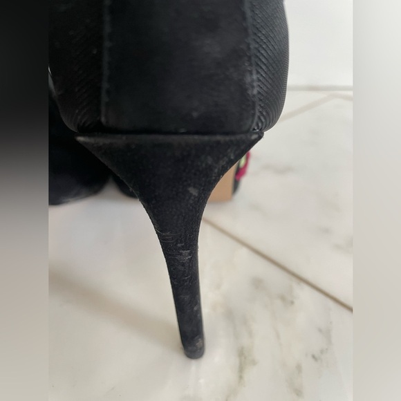 Gianni Bini, 9, mesh and suede embroidered floral peep toe lace up 4” heels - Picture 6 of 10